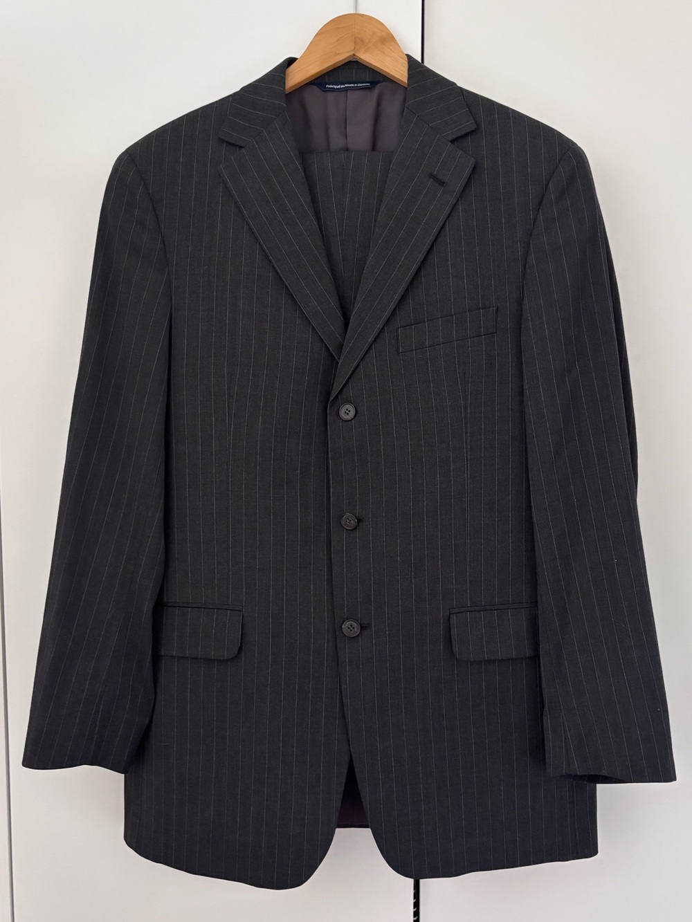 Coppley Charcoal Pinstripe 2-Piece Suit Size 40R